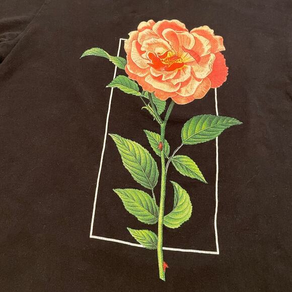 Shawn Mendes The Tour 2019 Flower Concert Shirt Medium Band Tee Festival Music - Picture 2 of 8